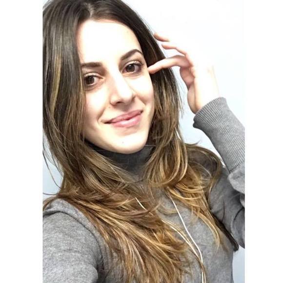 Meet your Posher, Julie - Picture 1 of 1