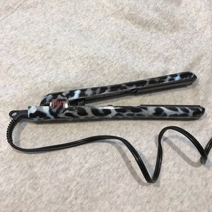 PYT Hair Straightener 💥Limited Edition Color!!!