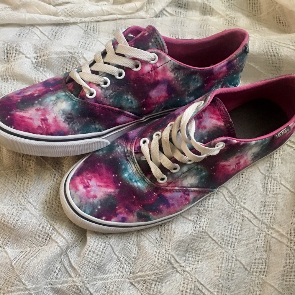 🌜🌟✨GALAXY VANS SIZE 10 💖✨💫