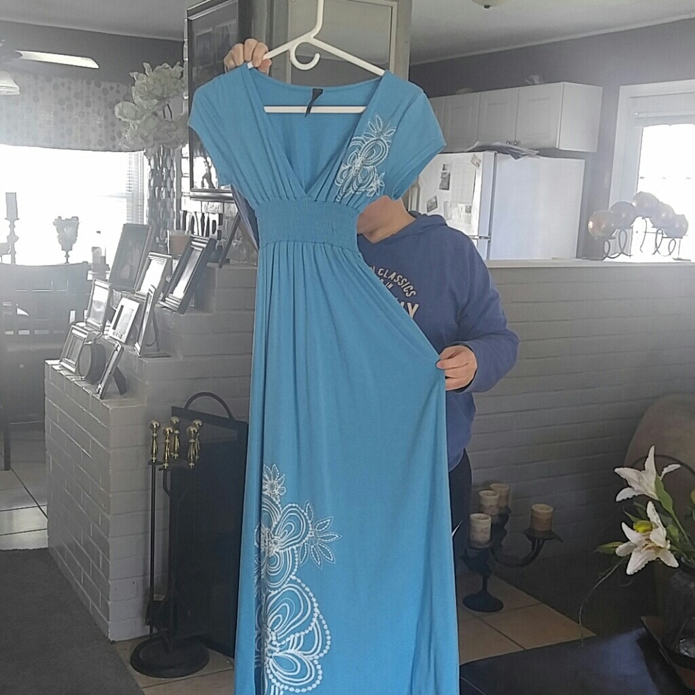 Clothes - Picture 6 of 8