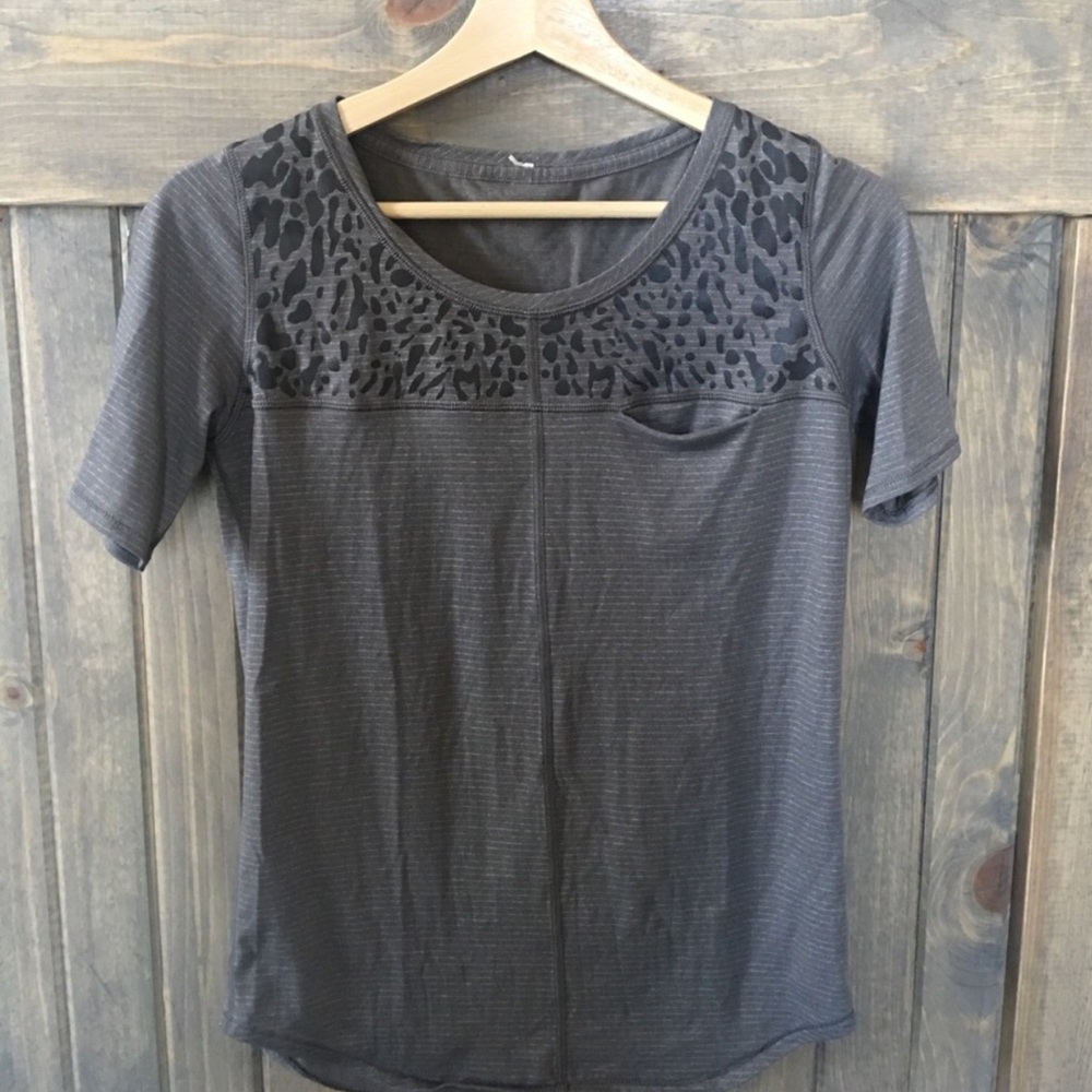 Lululemon Short Sleeve Shirt Top