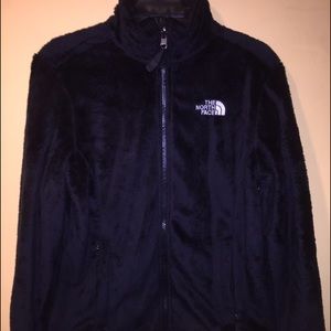 Black Fuzzy Northface jacket (M)