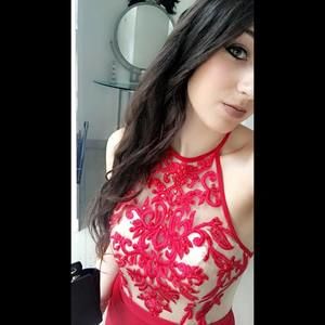 Meet your Posher, Chloe