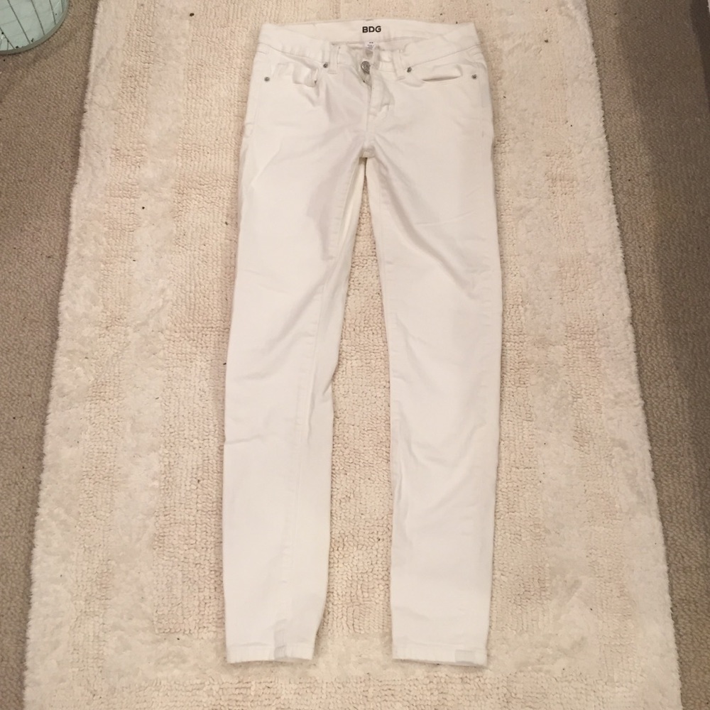 White urban outfitters skinny jeans