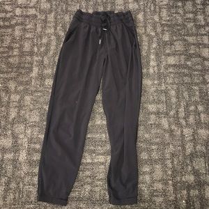Black lulu pants