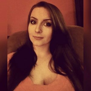 Meet your Posher, Alisha