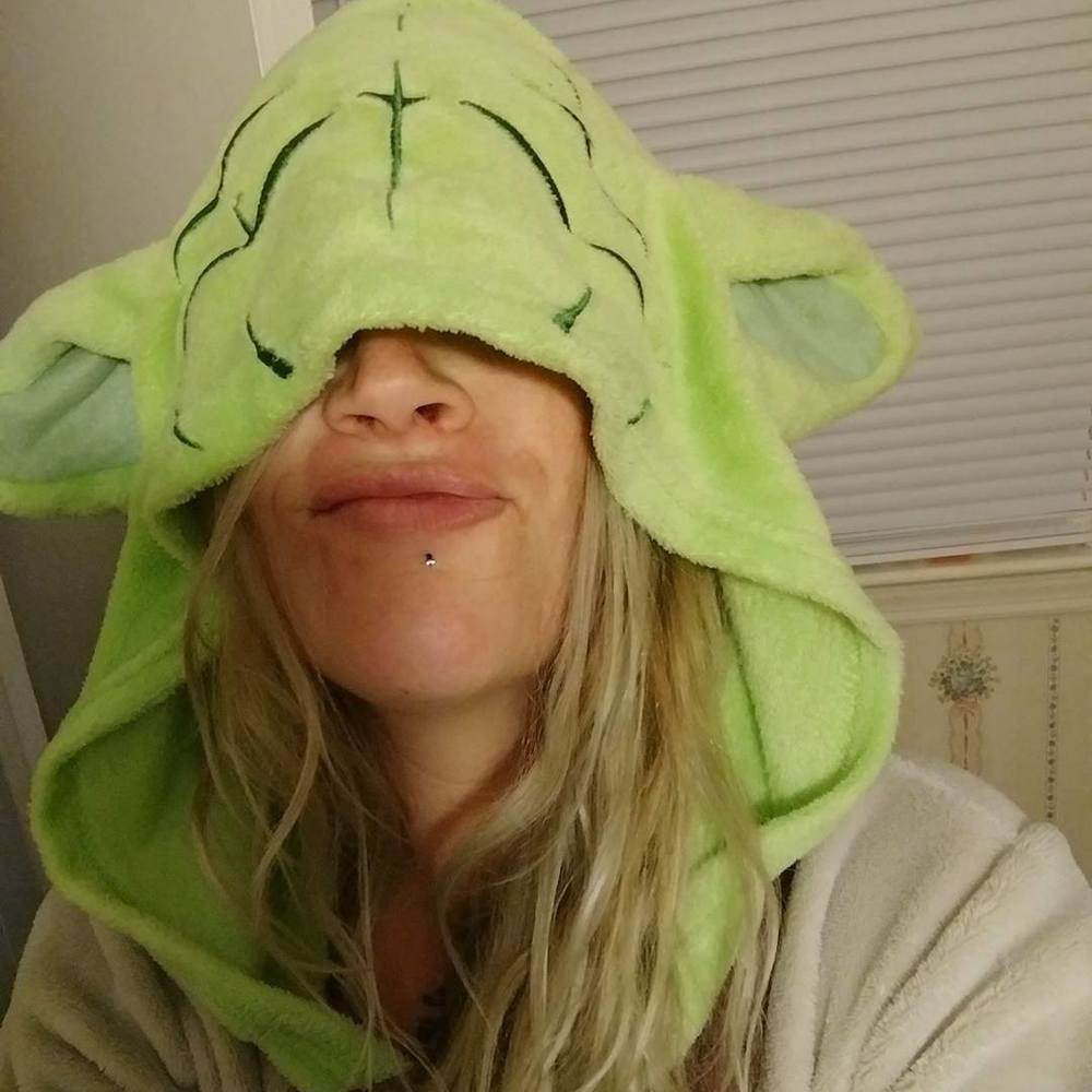 Meet your Posher, Angela