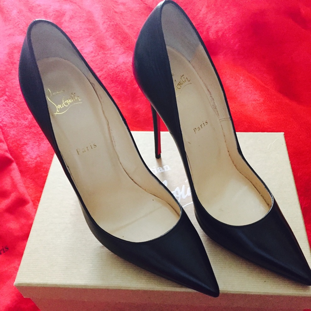 Christian Louboutin So Kate 41.5