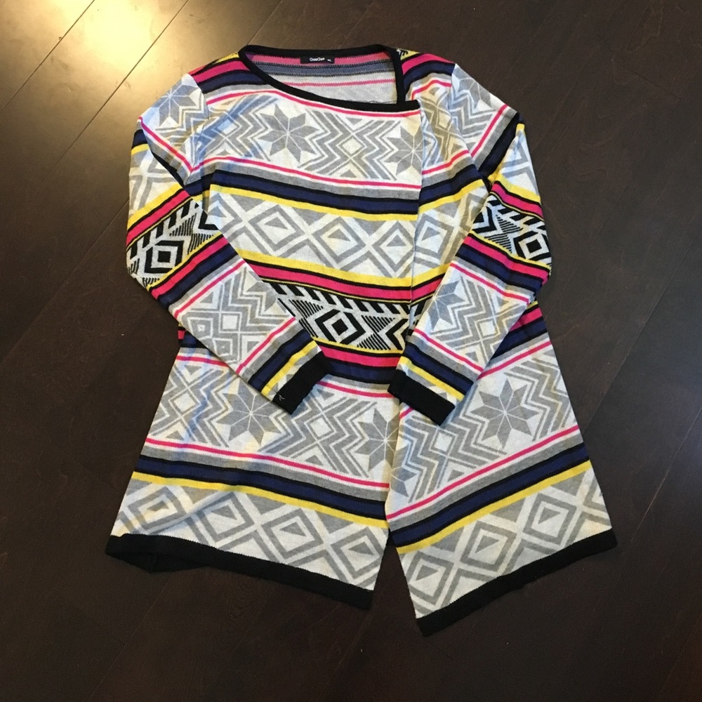 Like-new Aztec print cardigan