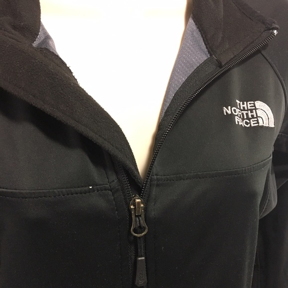 ‼️SOLD ‼️✨NORTHFACE Windstopper Running Jacket  🌟 - Picture 5 of 6