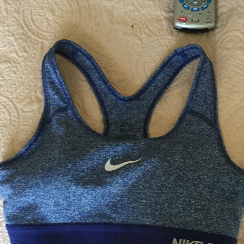 Brand new Nike sports bra