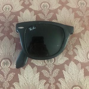 Collapsible RAYBANS