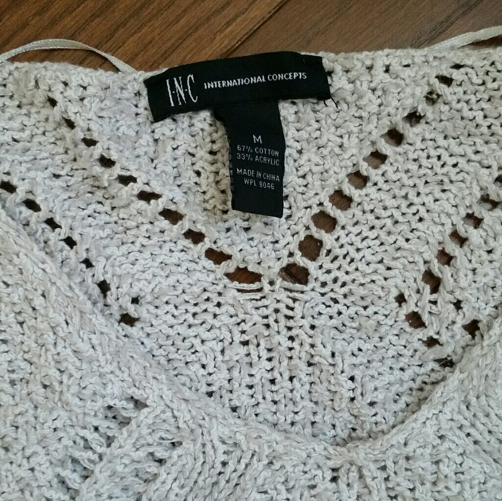 Spring sweater - Picture 2 of 2