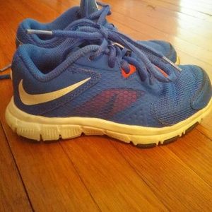 Boys Nike size 11c