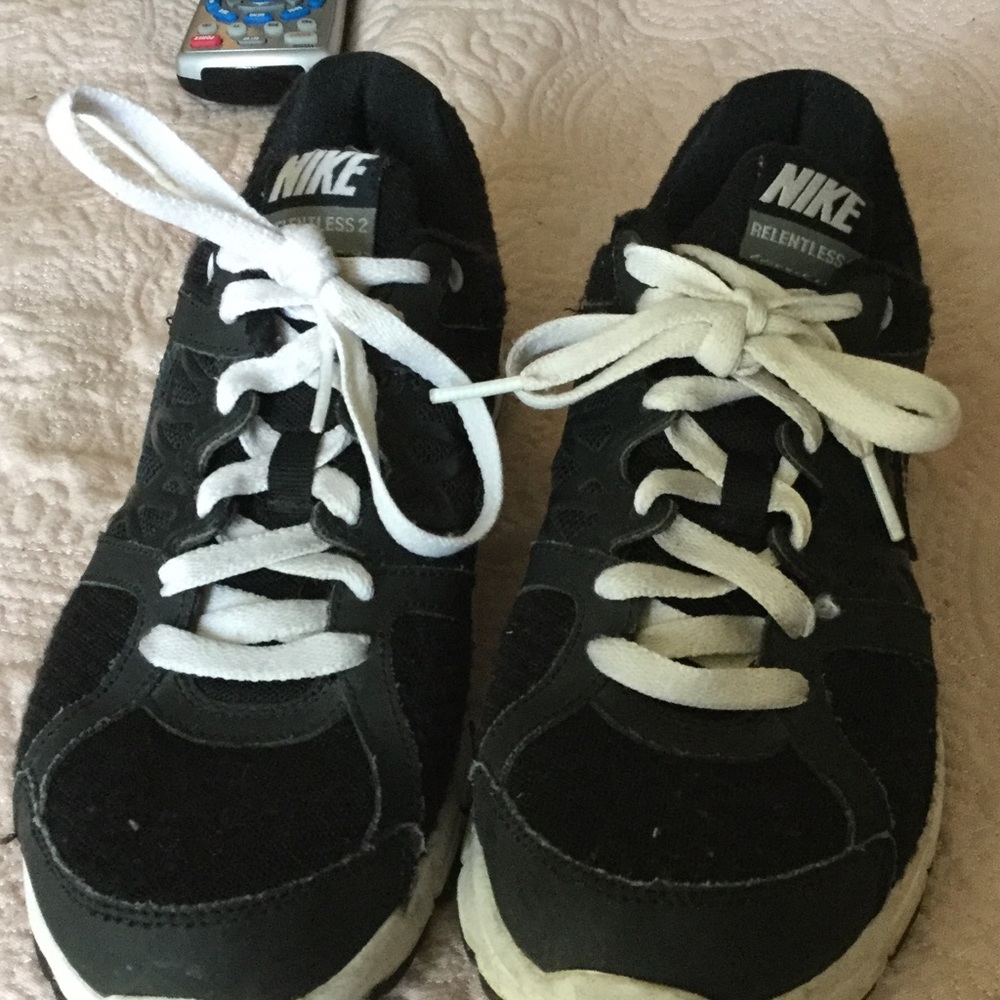 Black Nike relentless 2