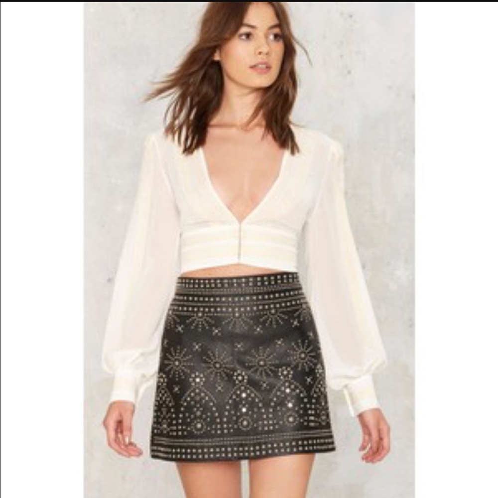 ISO!!!!!! Nasty Gal Constance Plunging Top