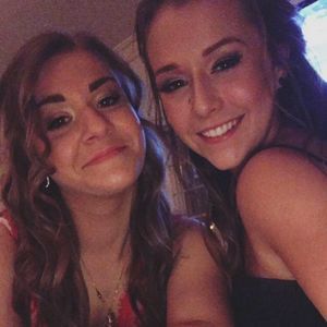 Meet your Posher, Claire