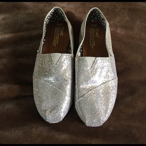 Toms silver sparkly 8.5