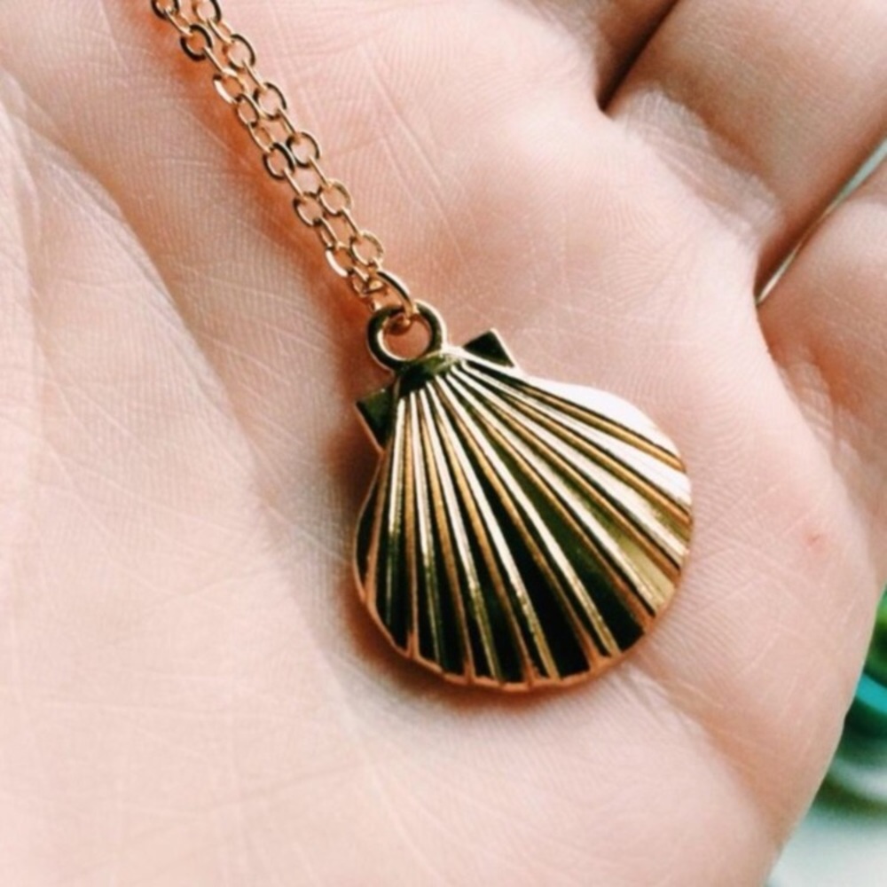 Clam shell necklace, gold, for summer🐚☀️