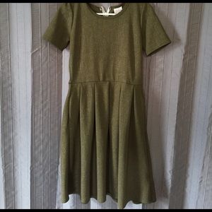 EUC LulaRoe elegant M Amelia dress