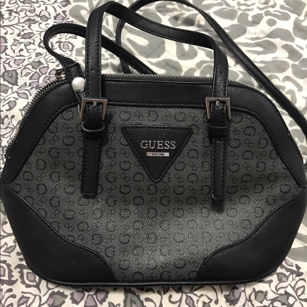 Small GUESS crossbody