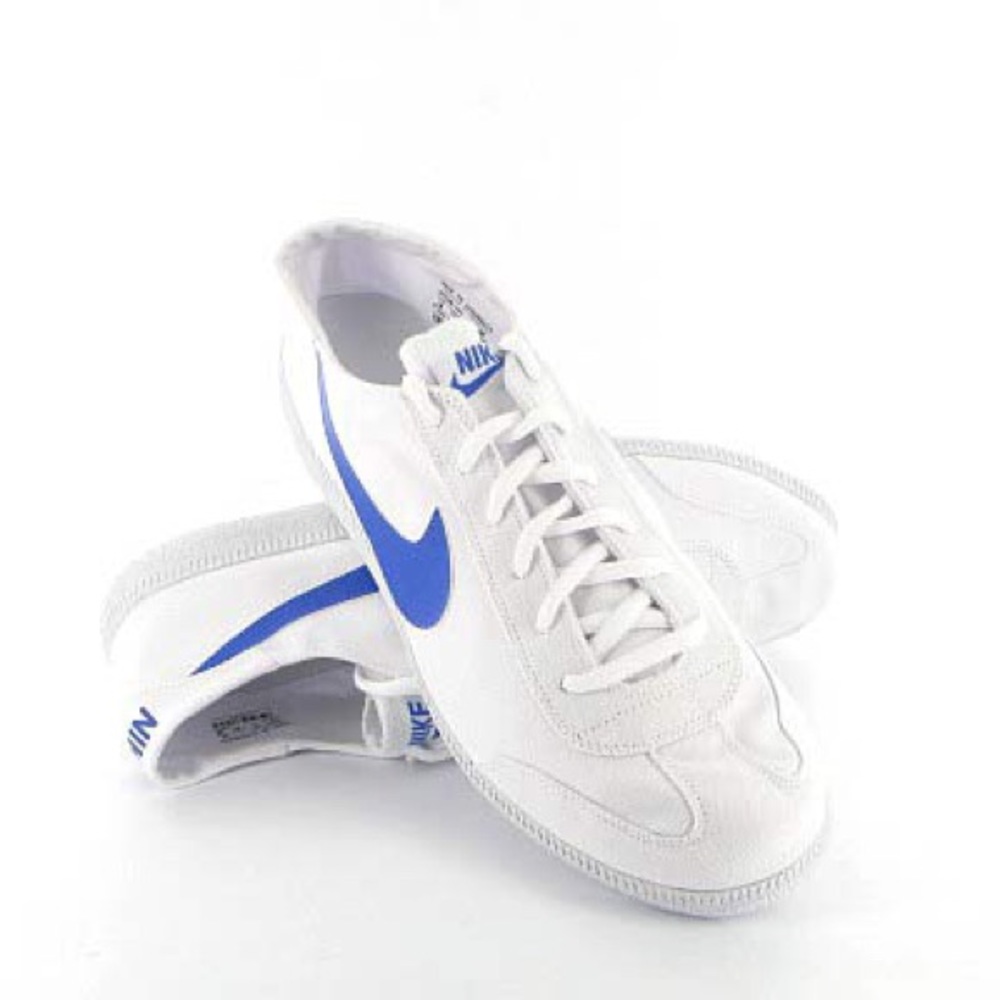 WANTED: Nike Post Match size 8/38/5.5