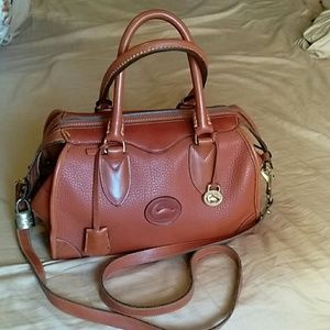 Vintage Dooney and Bourke Gladstone satchel