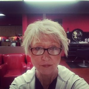 Meet your Posher, Linda