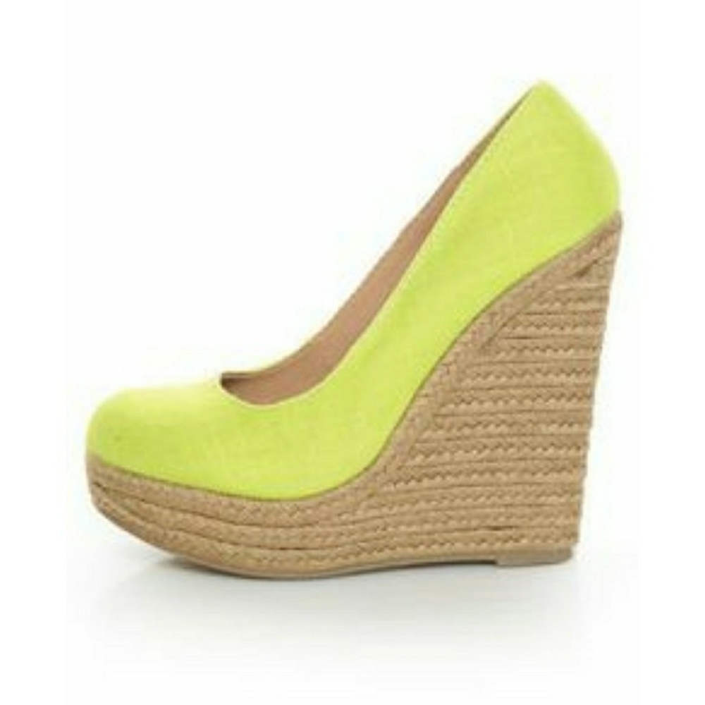 NWT!MY DELICIOUS Espadrille wedges fits like 6 1/2