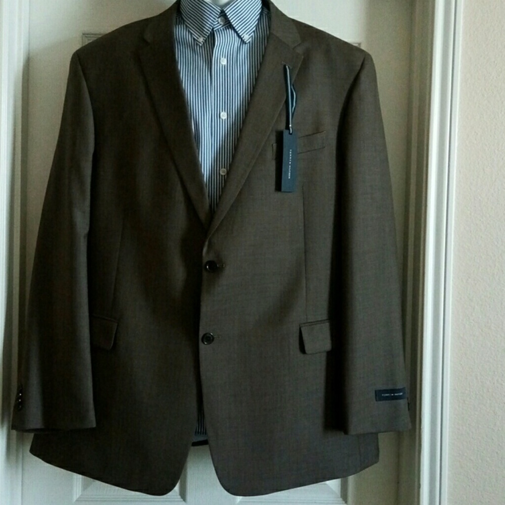 Tommy Hilfiger Brown Suit 🎆🎇Sale