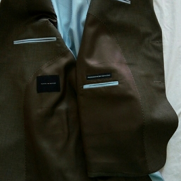 Tommy Hilfiger Brown Suit 🎆🎇Sale - Picture 4 of 8