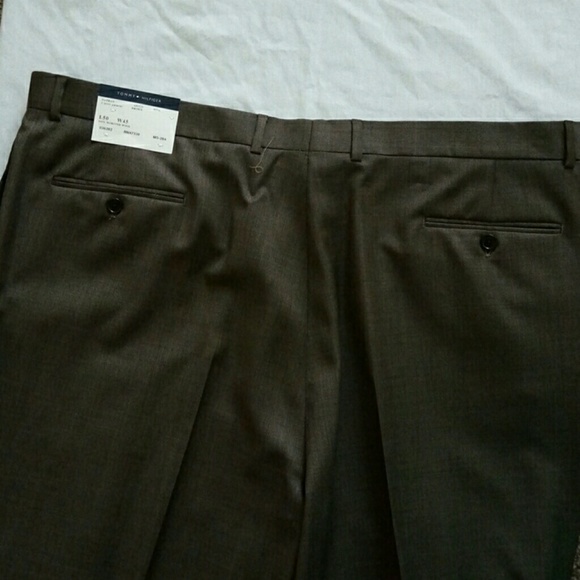 Tommy Hilfiger Brown Suit 🎆🎇Sale - Picture 7 of 8