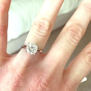 1.5 carat solitaire diamond ring