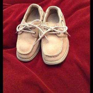 Sperry Topsider boat shoes