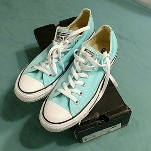 Converse Chuck Taylor 10 Womens/8 Mens