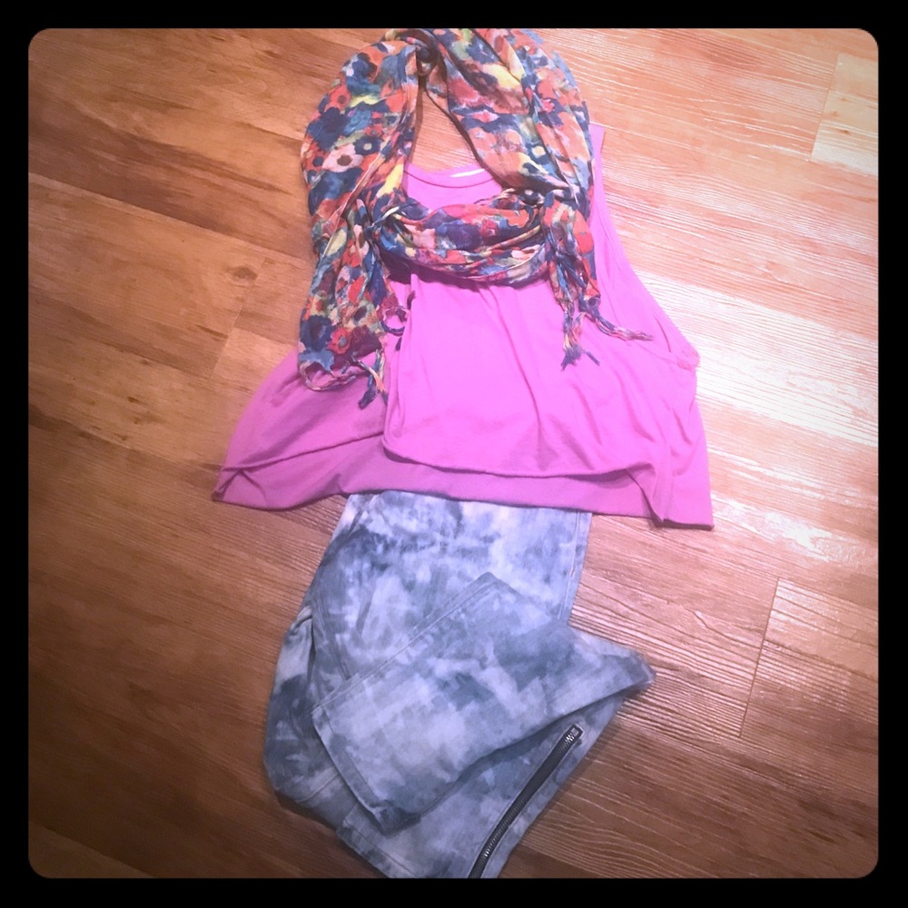 Xhilaration Floral Scarf