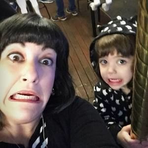 Meet your Posher, Dana