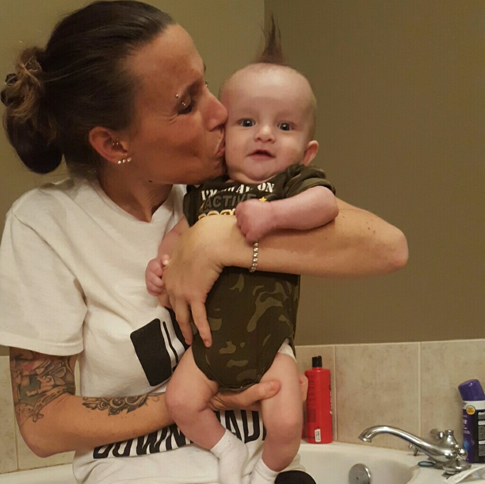 Meet your Posher, Kelly