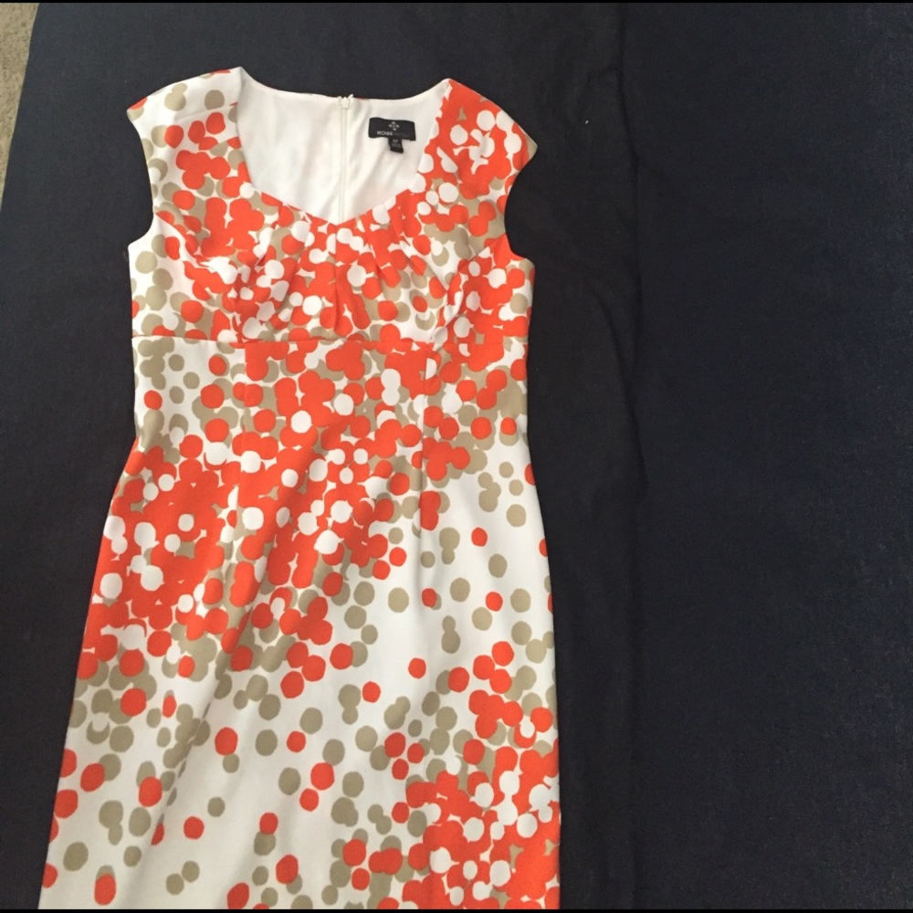 Dress - Picture 3 of 5