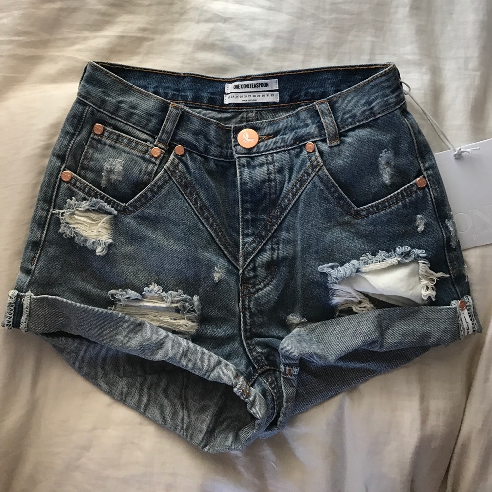 One teaspoon shorts