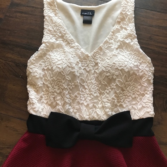 Red, White, and Black Dress - Picture 2 of 5