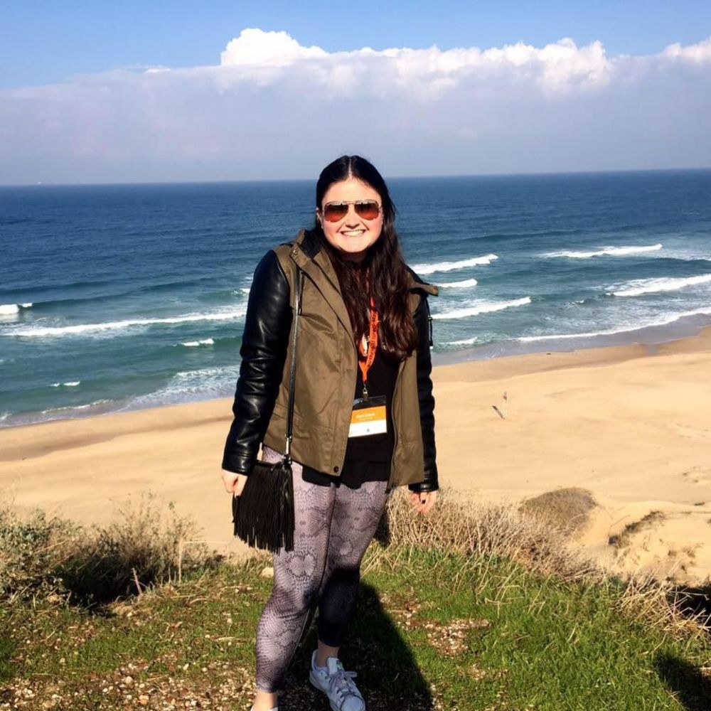 Meet your Posher, Elani