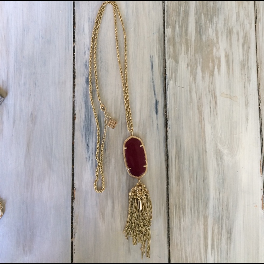 Long Kendra Scott necklace-maroon