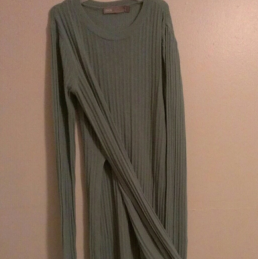 Tunic - Picture 1 of 5