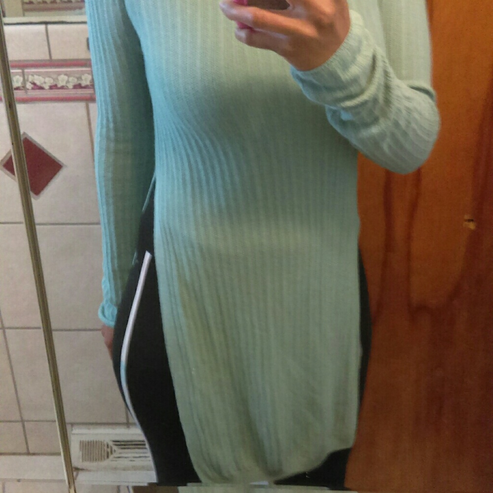 Tunic - Picture 3 of 5