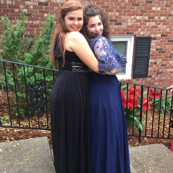 PROM DRESS!!!! - Picture 3 of 4