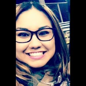 Meet your Posher, Nora