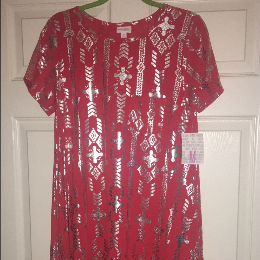 BNWT medium LuLaRoe Carly