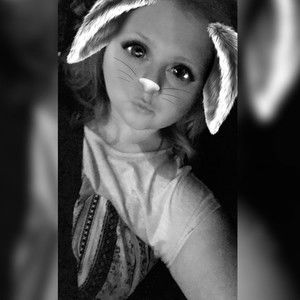 Meet your Posher, Hilliary