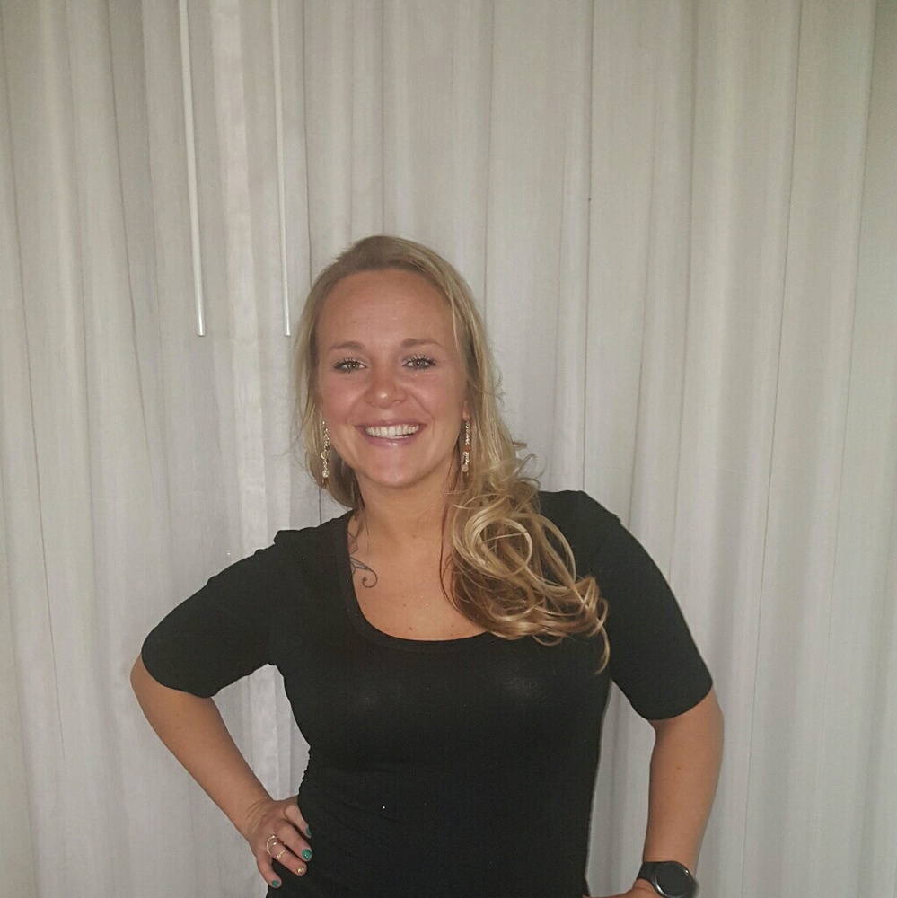 Meet your Posher, Alexis